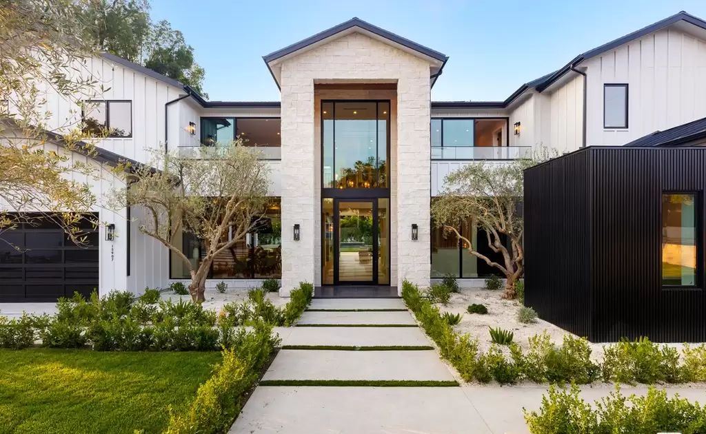 World-Class-Encino-Home-with-Captivating-Architecture-hits-Market-for-8995000-9