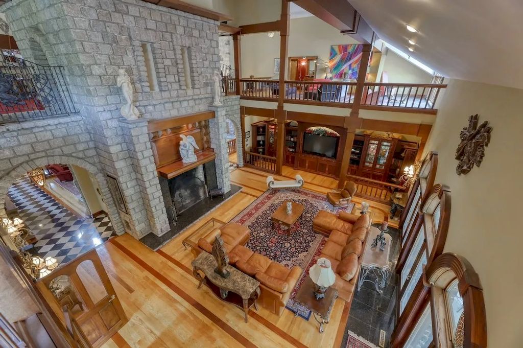 $4,498,000 English Manor House in New Jersey Protects Your Privacy and Tranquility