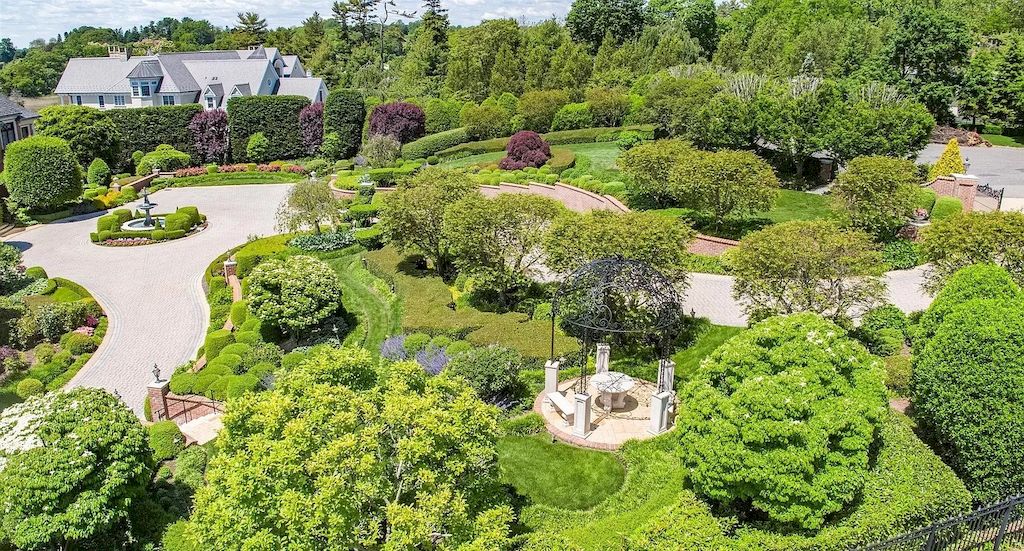 This $11,500,000 World-class Estate on the Bank of Navesink River, New Jersey Offers Spectacular Landscape and No Less Exquisite Finishes