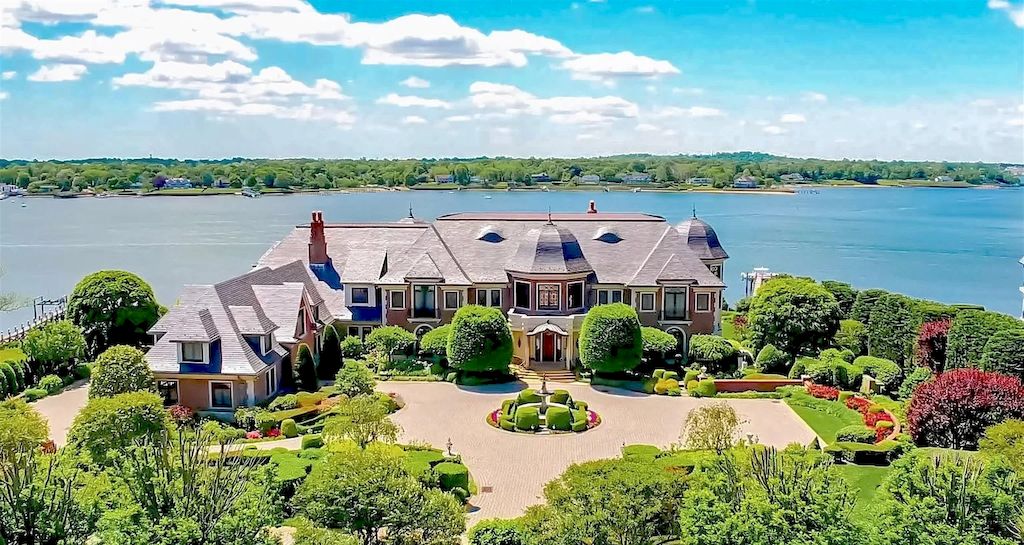 This $11,500,000 World-class Estate on the Bank of Navesink River, New Jersey Offers Spectacular Landscape and No Less Exquisite Finishes