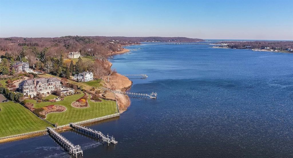 This $11,500,000 World-class Estate on the Bank of Navesink River, New Jersey Offers Spectacular Landscape and No Less Exquisite Finishes