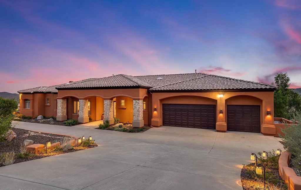 Extravagant Arizona home offers gorgeous mountain views asking for $3,250,000