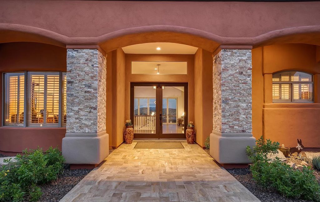 Extravagant Arizona home offers gorgeous mountain views asking for $3,250,000