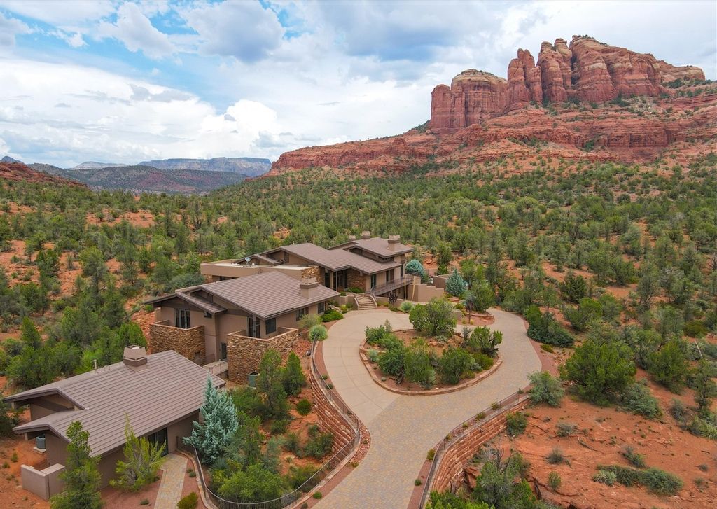 Classic Arizona home designed by Hal Driggs hit Markets for $6,000,000