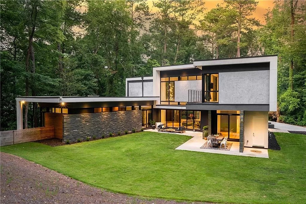 Left Speechless by This Georgia Contemporary $3,550,000 Estate  