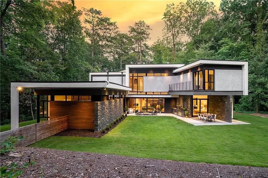 Left Speechless by This Georgia Contemporary $3,550,000 Estate  