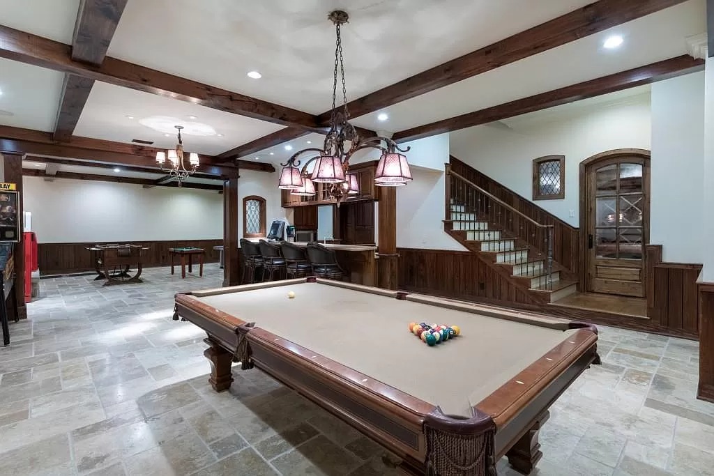 This $6,900,000 English Manor Touches the Hearts of Georgia Real Estate Lovers