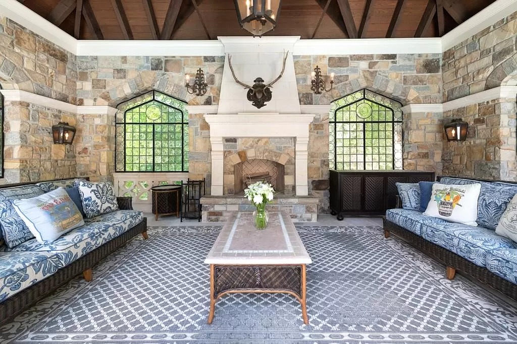 This $6,900,000 English Manor Touches the Hearts of Georgia Real Estate Lovers