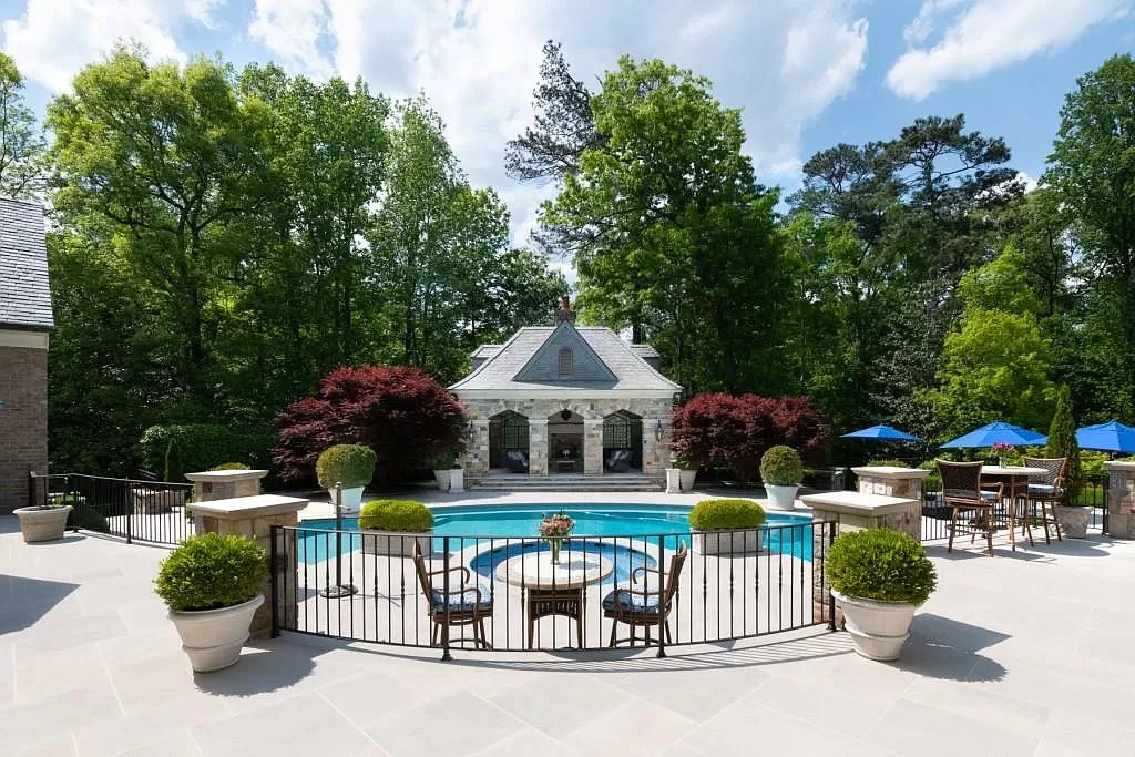 This $6,900,000 English Manor Touches the Hearts of Georgia Real Estate Lovers