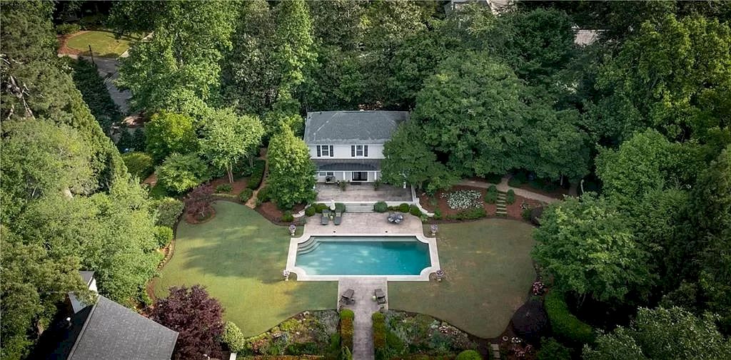 The Classically Beautiful Estate in Georgia Listed for $5,475,000 