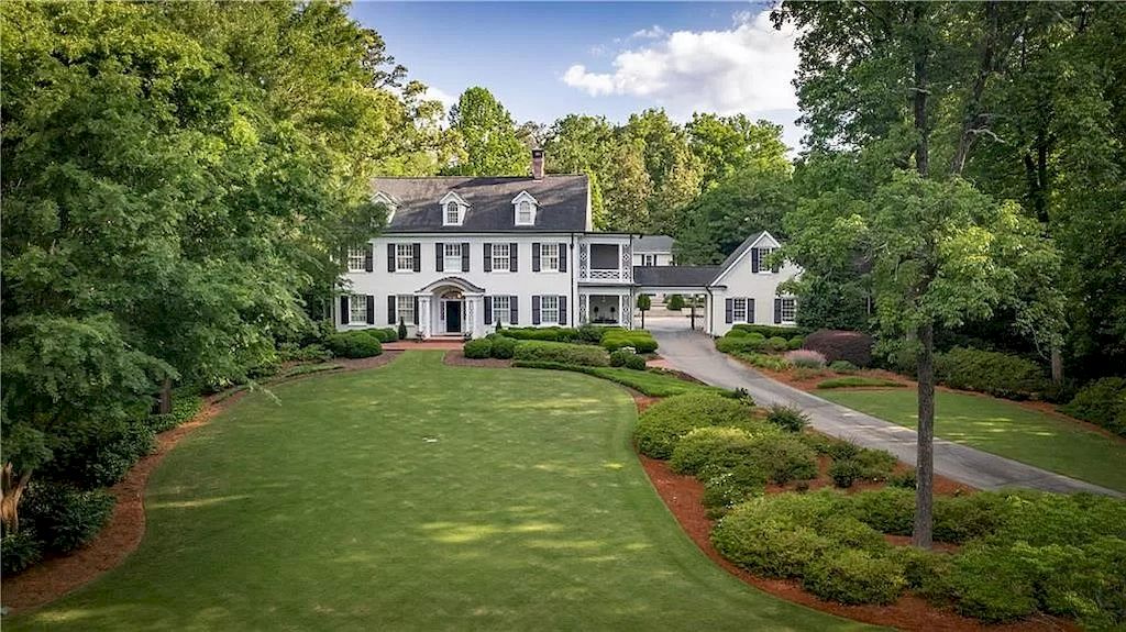 The Classically Beautiful Estate in Georgia Listed for $5,475,000 