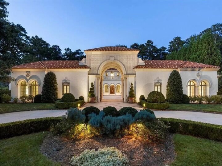 Luxurious and Private Compound in Tuxedo Park, Buckhead - A Masterpiece ...