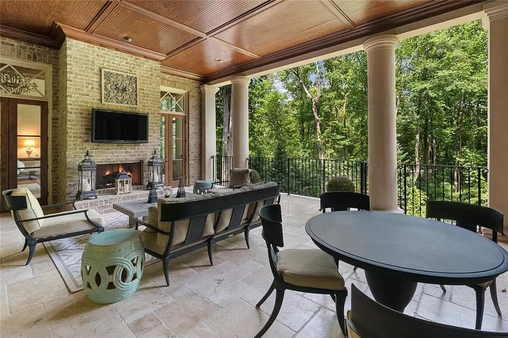 Live Like a Lord in Georgia in This $4,500,000 English Manor