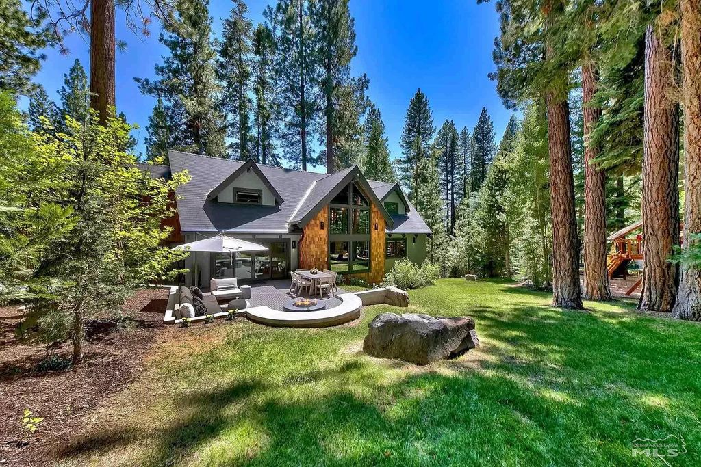 A Nevada mountain view home with unsurpassed beauty sells for $4,580,000 