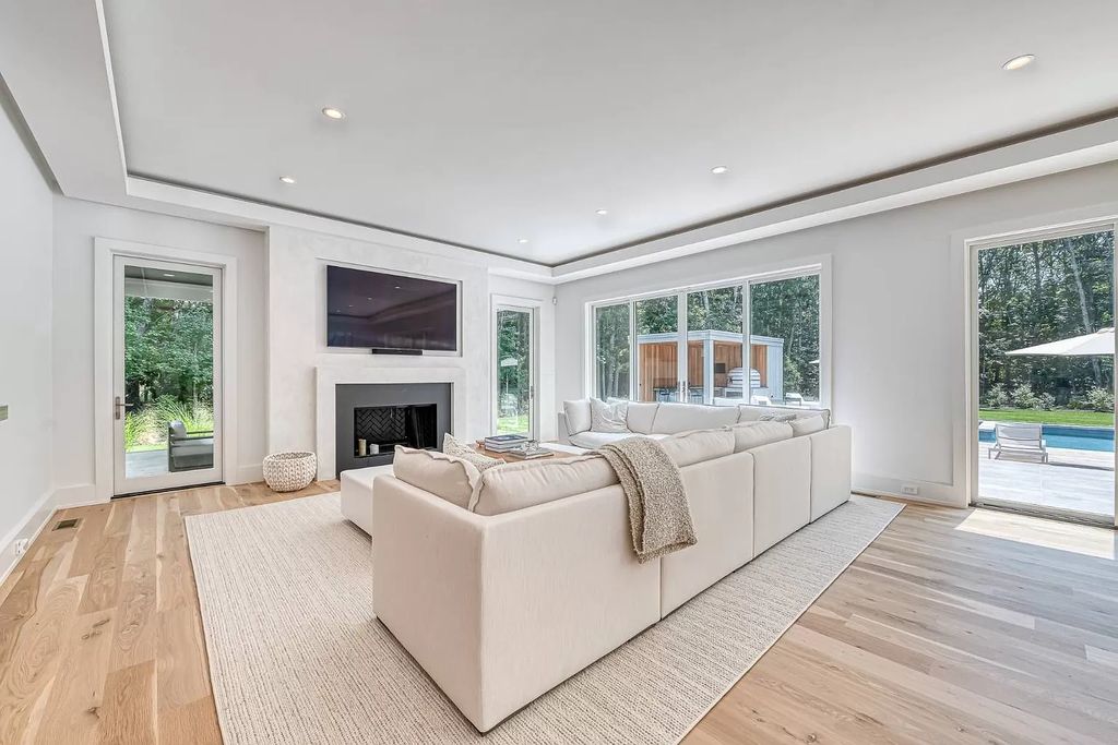 Brilliant New York home in  with interior designed by Hilary Matt Interiors sells for $6,995,000