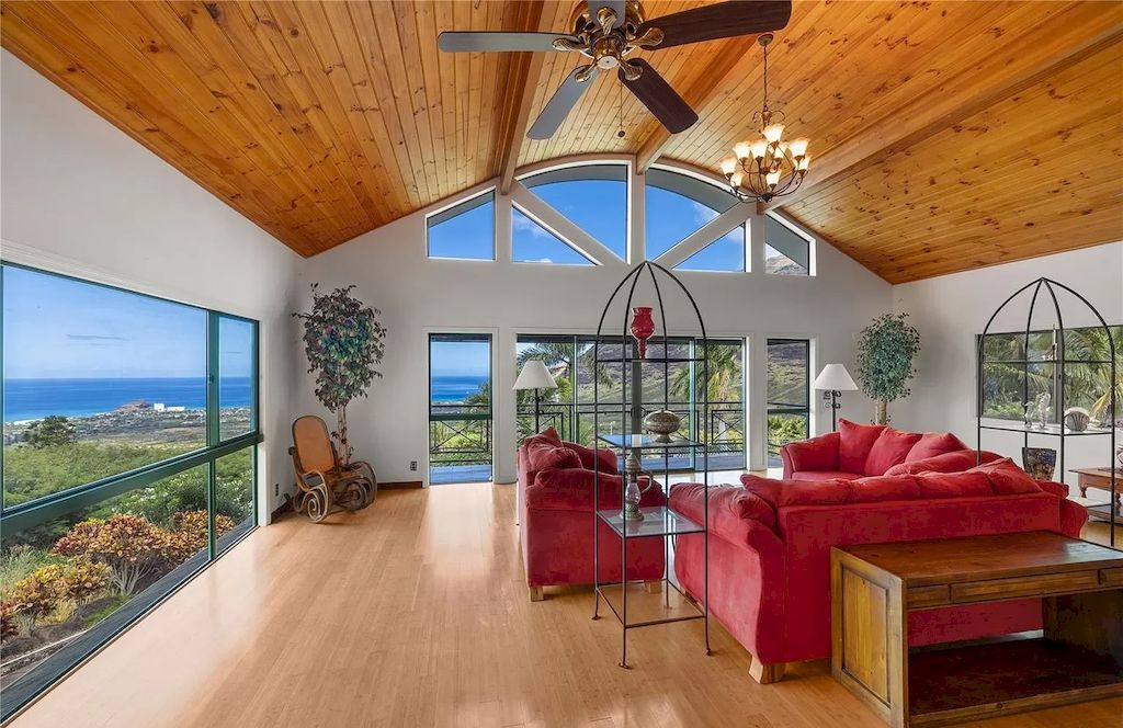 The House of Hawaii's Gorgeous Ocean and Verdant Mountain Views Hits Market for $3,500,000
