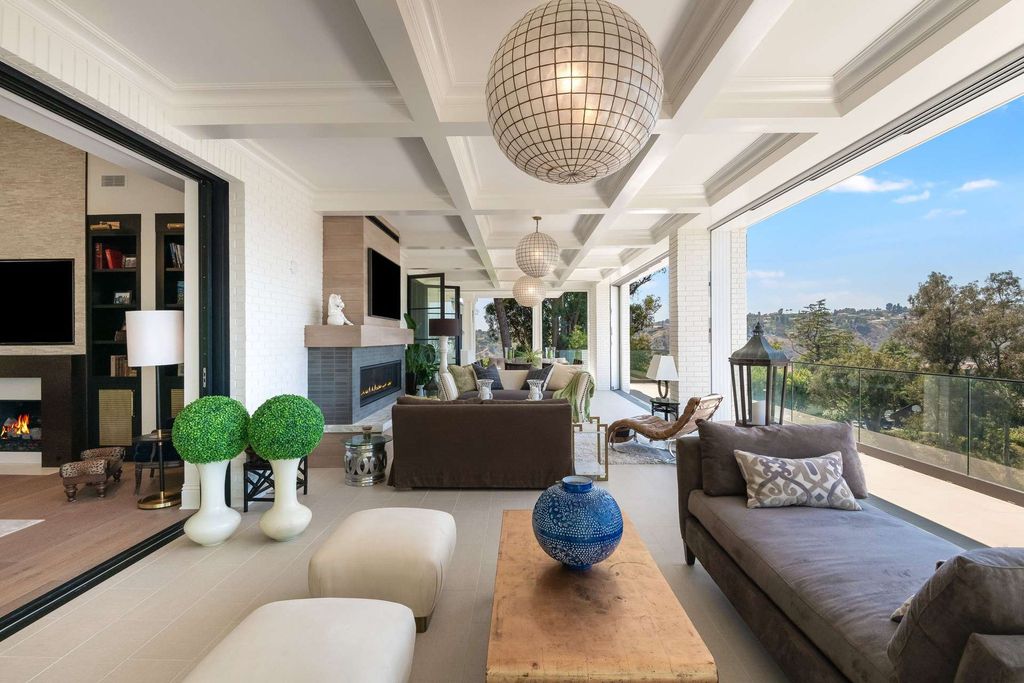 The newly built Home in Los Angeles is a one of a kind estate showcases exquisite high end details with every turn now available for sale. This home located at 1260 Bel Air Rd, Los Angeles, California