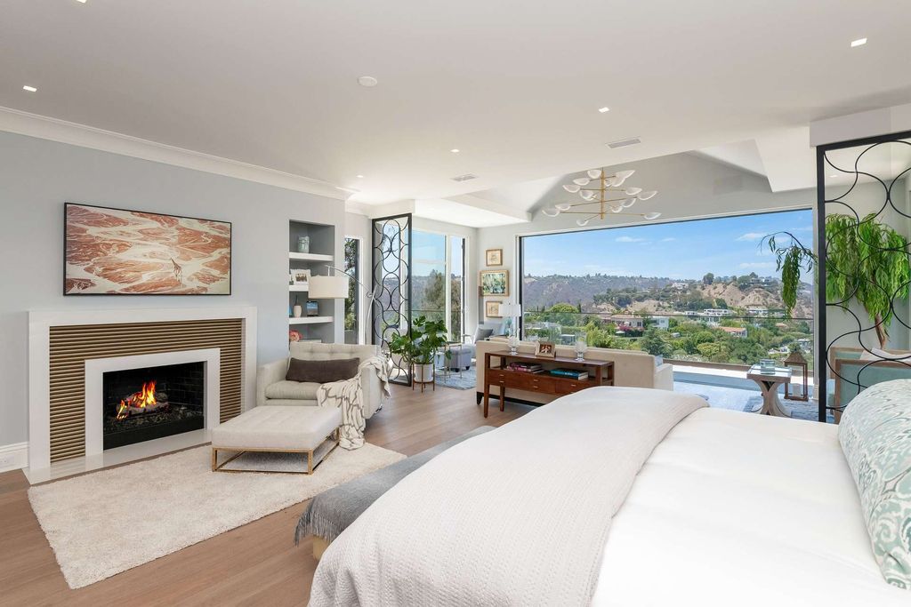 A-Newly-Built-Transitional-Architectural-Home-in-Los-Angeles-for-Sale-at-21590000-27