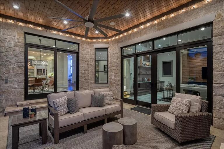 A Westlake Home with Latest in Architectural Amenities for 3,185,000