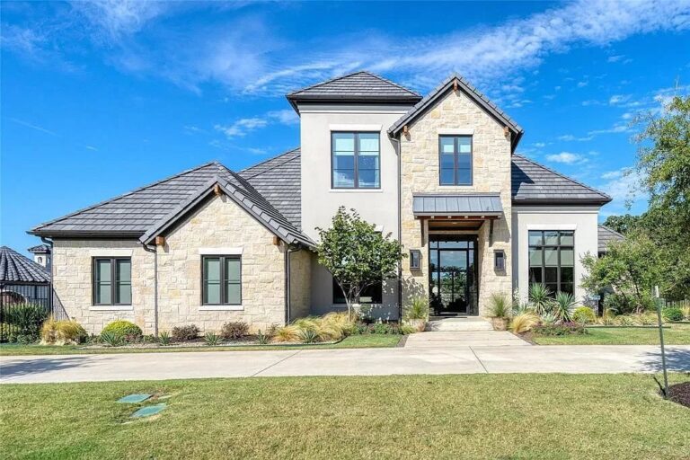 A Westlake Home with Latest in Architectural Amenities for 3,185,000