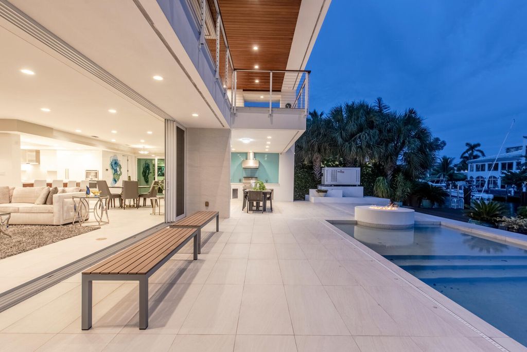 An-Exquisite-Contemporary-Waterfront-Home-in-Fort-Lauderdale-Asking-for-6999000-36