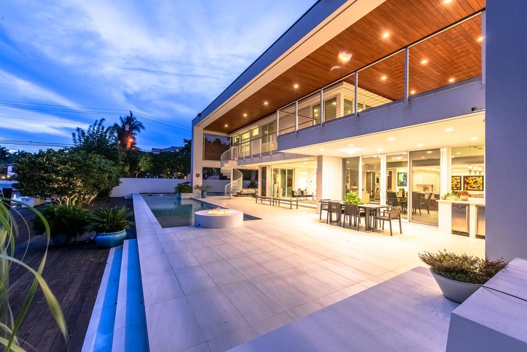 An-Exquisite-Contemporary-Waterfront-Home-in-Fort-Lauderdale-Asking-for-6999000-37