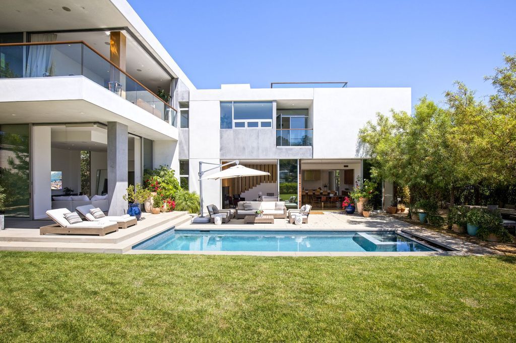 An-Organic-Modern-Architectural-Home-in-Beverly-Hills-on-Market-for-7800000-23