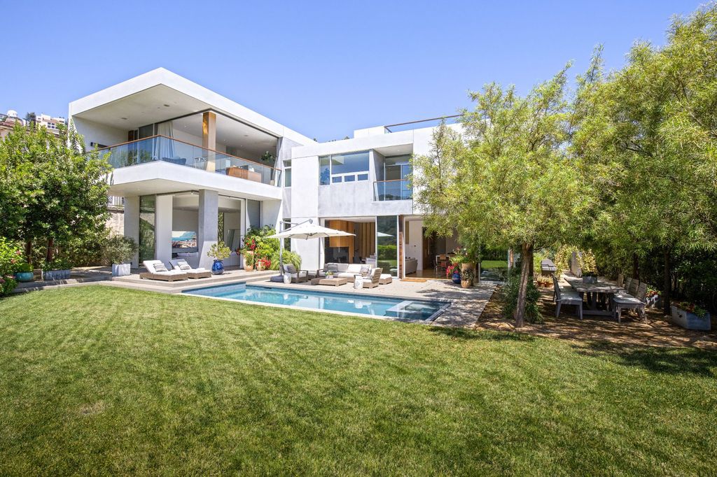 The Home in Los Angeles is a newly built modern architectural estate with the explosive city and canyon views now available for sale. This home located at 1967 Mount Olympus Dr, Los Angeles, California