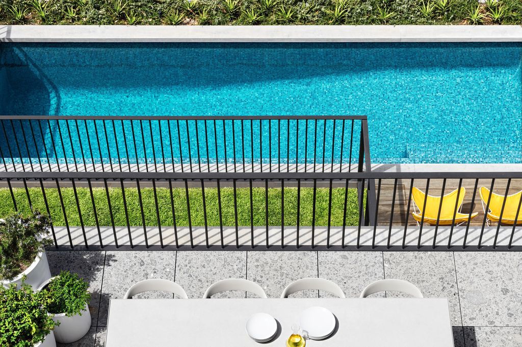 Bronte-House-elegant-multiples-levels-with-ocean-views-by-Tobias-Partners-13