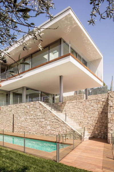 Casa VN creates Harmony of Modern and Ancient style by Guillem Carrera