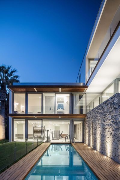 Casa VN creates Harmony of Modern and Ancient style by Guillem Carrera