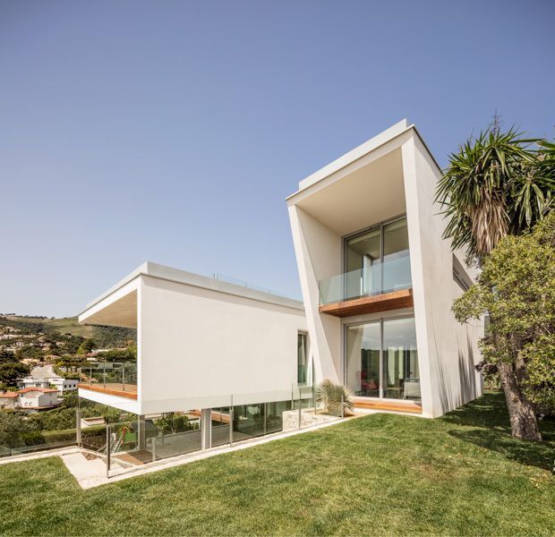 Casa VN creates Harmony of Modern and Ancient style by Guillem Carrera