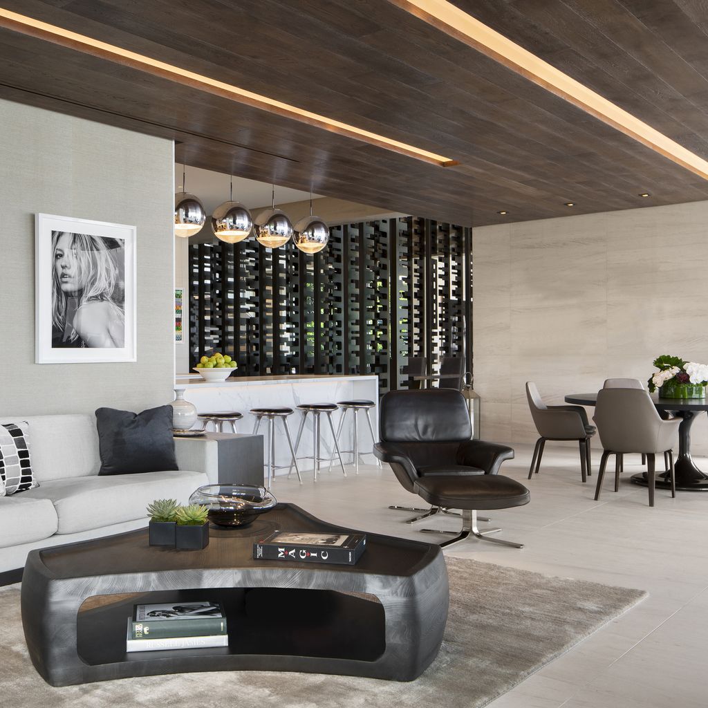 Dilido House, a Picturesque House Brings Sophistication to Miami’s Coast