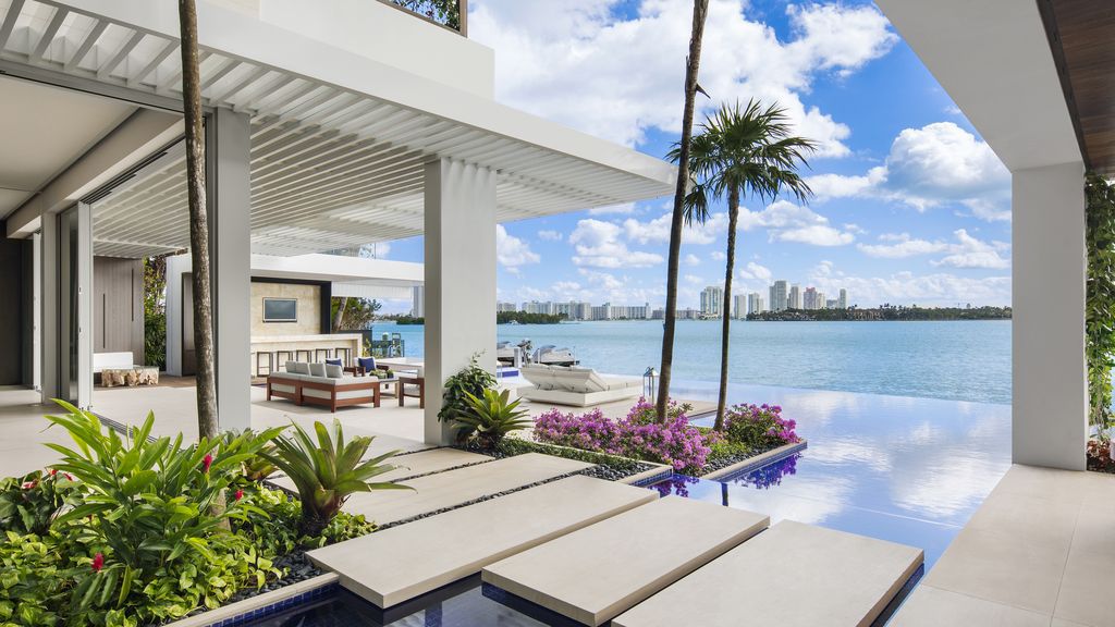 Dilido-House-a-Picturesque-House-Brings-Sophistication-to-Miamis-Coast-9