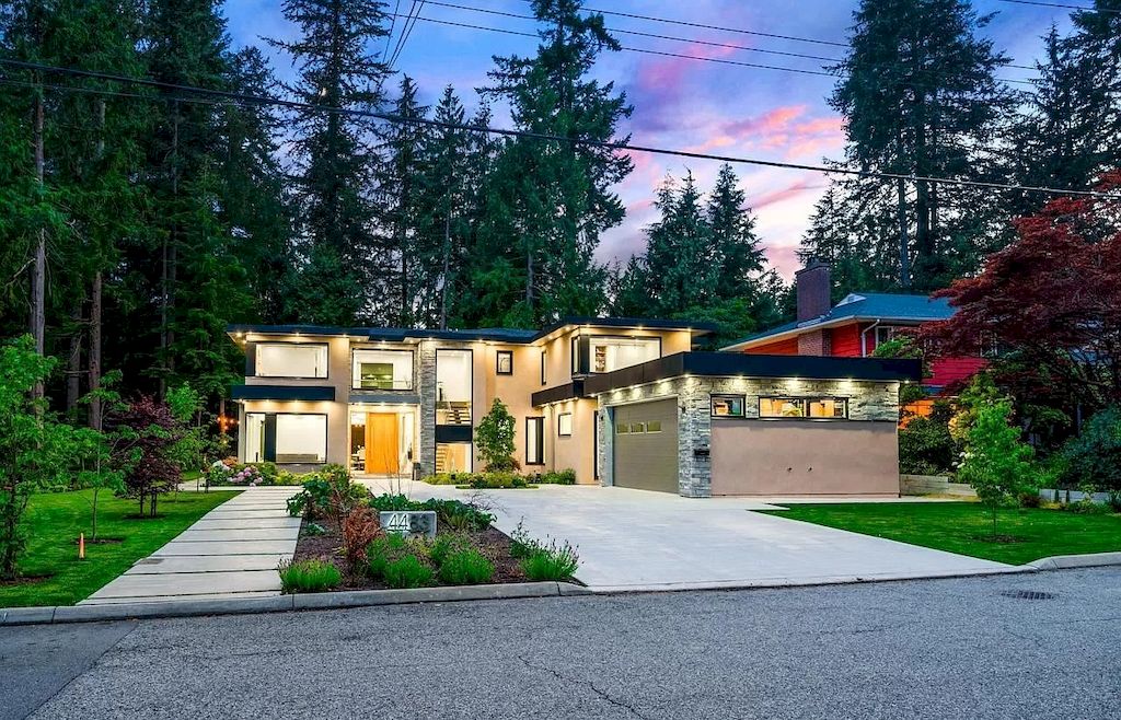 The Edgemont Estate is a modern masterpiece now available for sale. This home is located at 4483 Lions Ave, North Vancouver, BC V7R 3S7, Canada