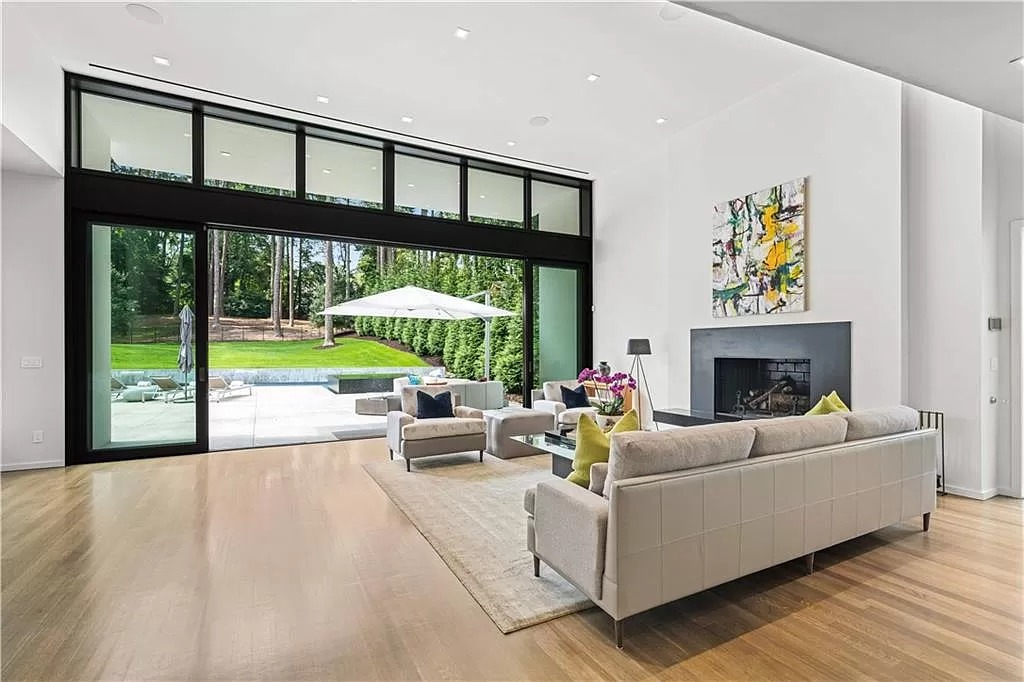 The Extraordinary Modern Residence in Atlanta is a dream home now available for sale. This home is located at 1085 Ferncliff Rd NE, Atlanta, Georgia