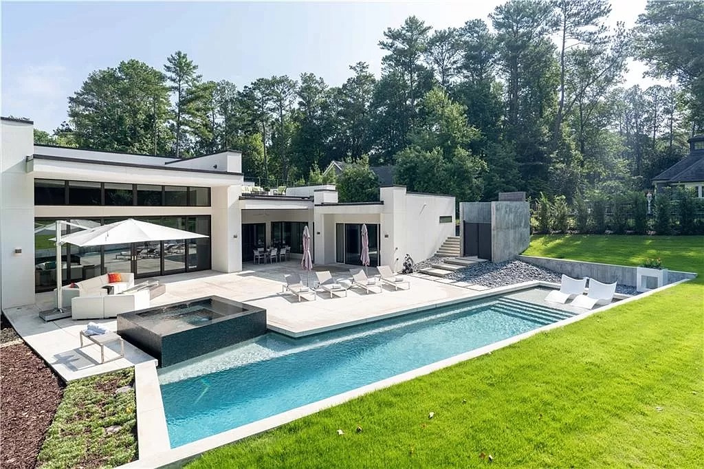 The Extraordinary Modern Residence in Atlanta is a dream home now available for sale. This home is located at 1085 Ferncliff Rd NE, Atlanta, Georgia