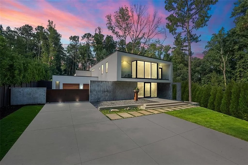 The Extraordinary Modern Residence in Atlanta is a dream home now available for sale. This home is located at 1085 Ferncliff Rd NE, Atlanta, Georgia