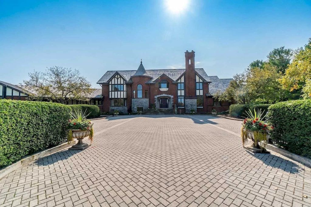 For-C14988800-One-Of-A-Kind-Opportunity-To-Own-Pure-Paradise-Palatial-Mansion-in-Ontario-10