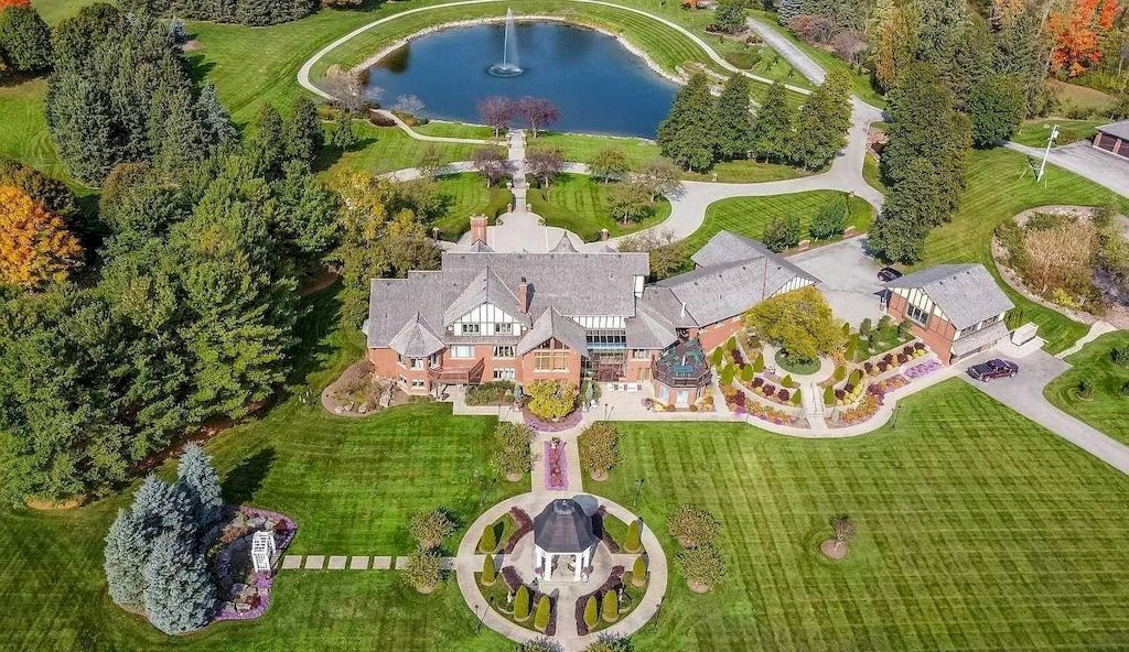 For-C14988800-One-Of-A-Kind-Opportunity-To-Own-Pure-Paradise-Palatial-Mansion-in-Ontario-19