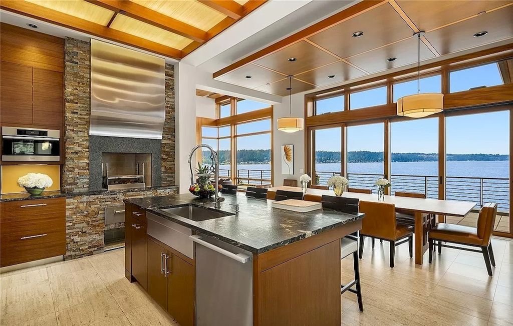 Immerse-in-the-Ethereal-Beauty-of-Lakefront-House-in-Washington-for-13950000-10