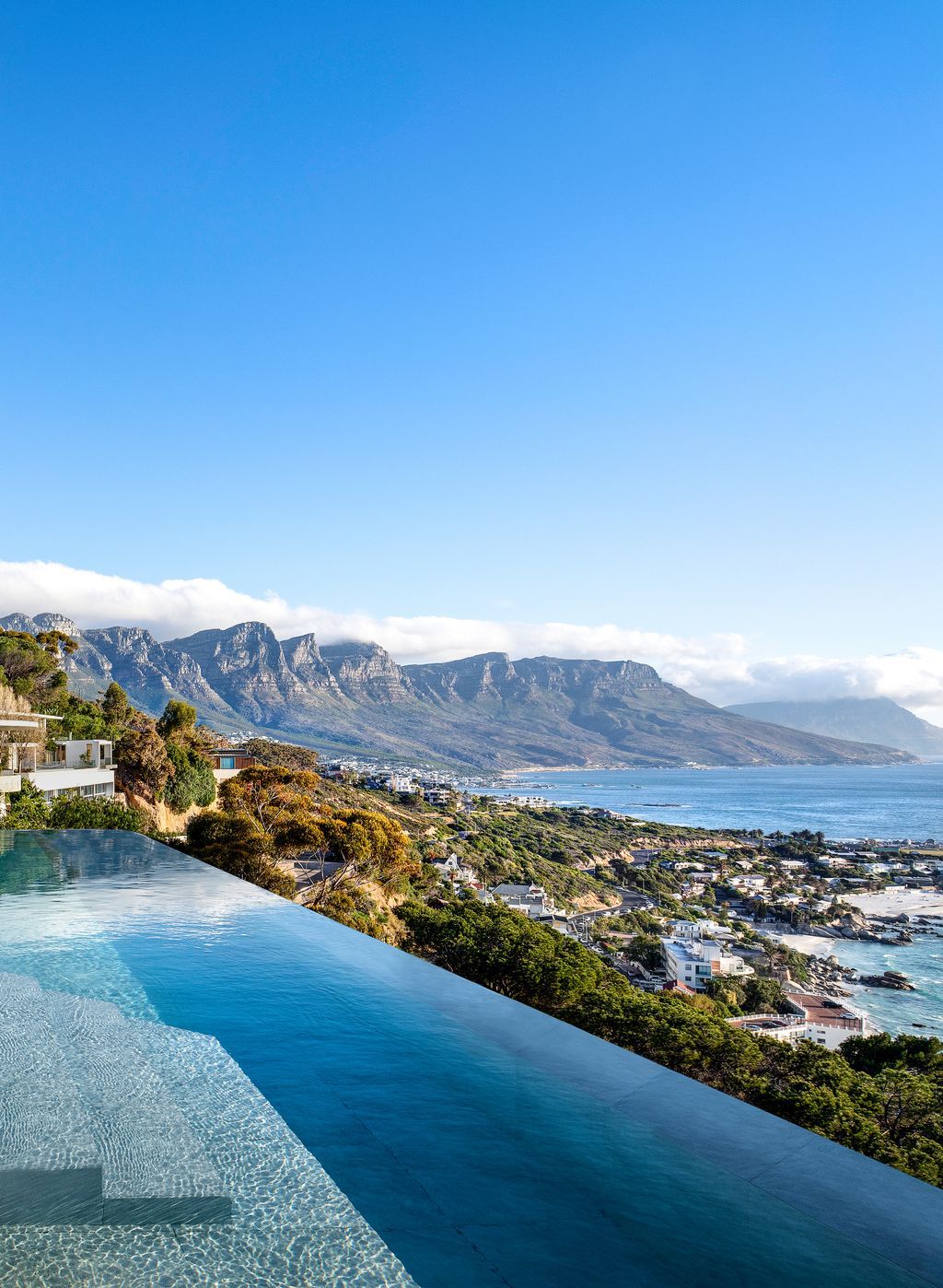 Kloof-145-House-with-Spectacular-Ocean-and-Mountain-Views-by-SAOTA-16