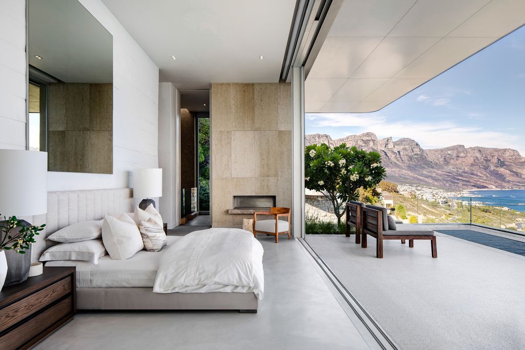 Kloof-145-House-with-Spectacular-Ocean-and-Mountain-Views-by-SAOTA-20
