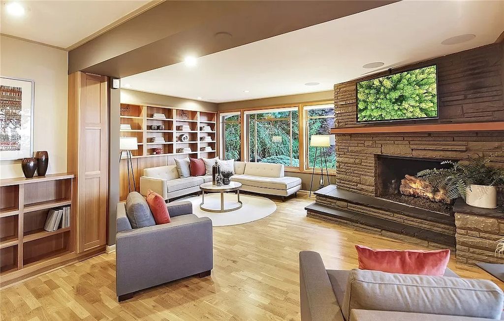 The House in Seattle is a contemporary home now available for sale. This home is located at 1249 NW Elford Dr, Seattle, Washington
