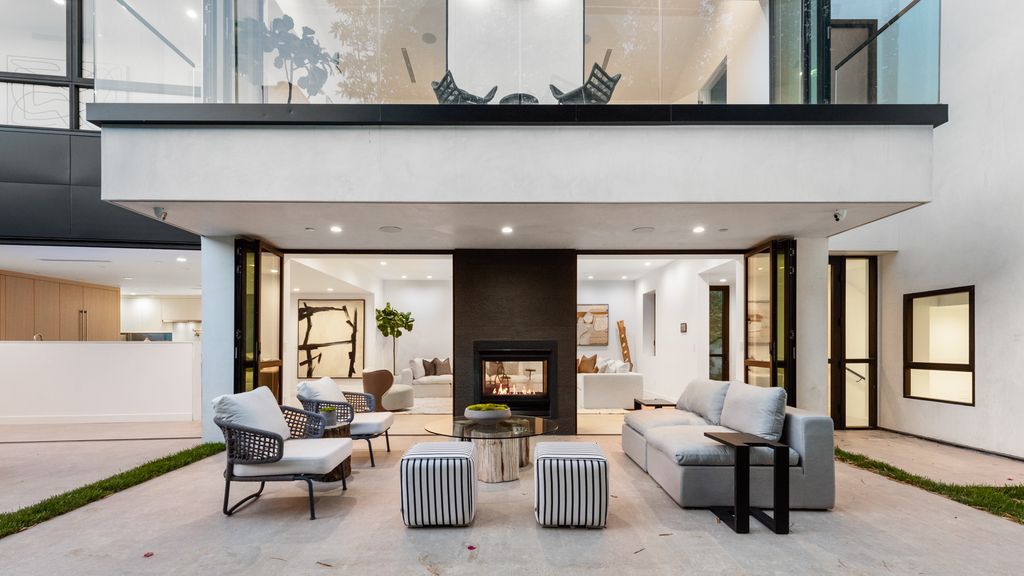 The Home in Santa Monica is a magnificent contemporary style estate with perfect blend of modern architecture, design, and technology now available for sale. This home located at 218 Alta Ave, Santa Monica, California