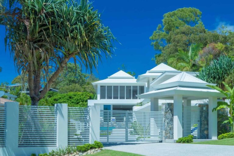 Plantation House, Stunning Beach house in Australia by Chris Clout Design