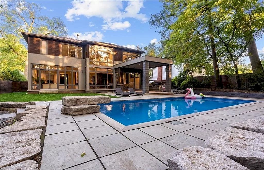 The Spectacular Custom Built Home in Mississauga is a state-of-the-art design home now available for sale. This home is located at 267 Kenollie Ave, Mississauga, ON L5G 2J1, Canada