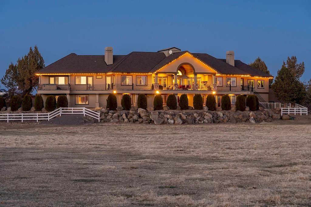 The Spectacular Gated Equestrian Estate in Oregon is an amazing home now available for sale. This home is located at 23770 Dodds Rd, Bend,  Oregon