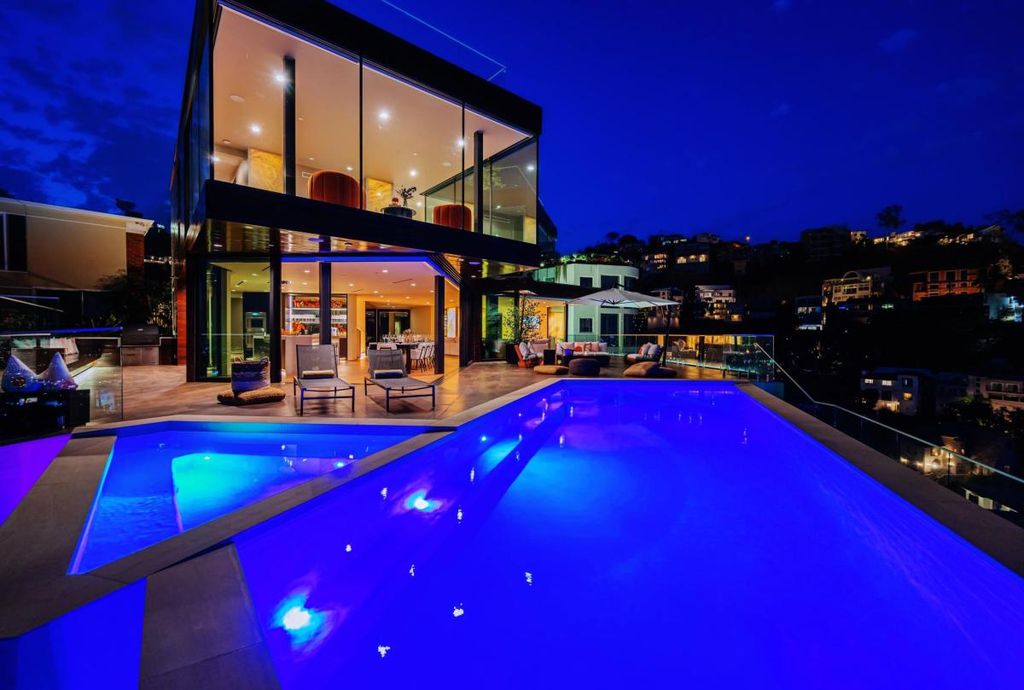 The Hollywood Hills Home is a brand new luxurious property offers a unique architectural, visual and lifestyle experience now available for sale. This home located at 8542 Hollywood Blvd, Los Angeles, California