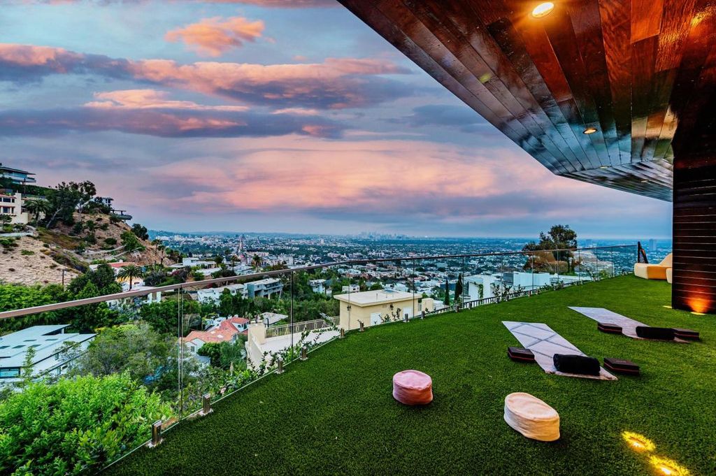 The Hollywood Hills Home is a brand new luxurious property offers a unique architectural, visual and lifestyle experience now available for sale. This home located at 8542 Hollywood Blvd, Los Angeles, California